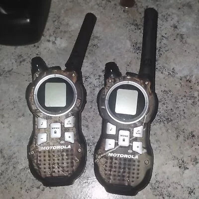 Camo Motorola MR355R Talkabout Walkie Talkies 2-Way Radio Pair W/ Charger Parts • $25