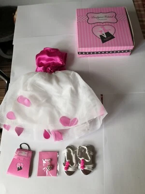 £15 • Buy Chad Valley Design A Friend Doll Clothes Sets Outfits + Accessories New Box 