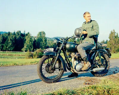 $10.75 • Buy The Great Escape Steve Mcqueen Holding Helmet On Motorcycle 8x10 Photo