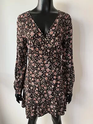 Tigerlily Wrap Floral Dress Size 10 • $45