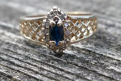 Lovely Vintage 14kt Yellow Gold Sapphire & Diamond Chip Ring - Size 5.75 • $189.95