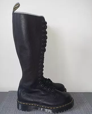 Dr Martens 1B60 20 Eye Boots UK Size 6  • £129.99