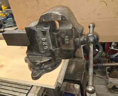 Antique Athol 624 Vise W/ 4  X 6  Jaws W/swivel Baseverry Good Condition  • $175.50