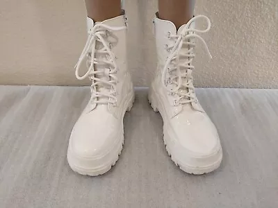 LiLiana Women's Designer White Combat Boots Size 9 Lace Up & Zipper Sides. • $20