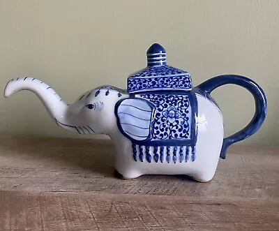 Vintage Blue And White Elephant Shaped Teapot • $19