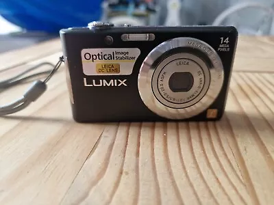 Panasonic Lumix DMC-FS14 14mp Black Digital Camera • £29.99