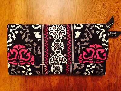 NWT-Authentic Vera Bradley Gallery Wallet In Canterberry Magenta • $35