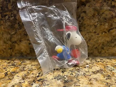 Snoopy Peanuts Baseball Player Mini Vintage Plastic Figure (Head Moves) • $8.79
