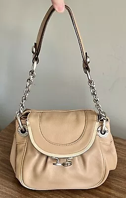 B. Makowsky Beige Leather Kiss Lock Bag • $45