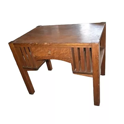 Antique Arts & Crafts Mission Style Oak Kneehole Desk • $695