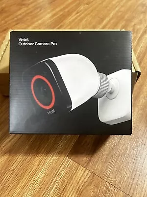 Vivint Outdoor Camera Pro Gen 2 VS-ODC350-WHT FHD 1080p Cube Camera - White • $155