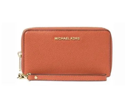 MICHAEL KORS Mercer Large Flat Multifunction Leather Phone Case Wallet Wristlet  • $60