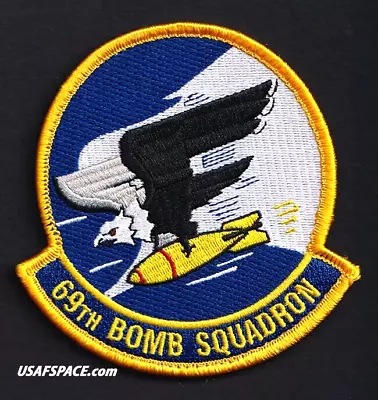 USAF 69TH BOMB SQ -69 BS-B-52H Stratofortress-AFGSC-Minot AFB ND-ORIGINAL PATCH • $10.95