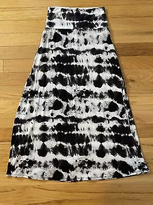 Mossimo Supply Co Black And White Tie Dye Long Maxi Skirt Size Medium  • $7.99