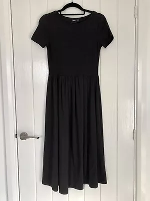 Ladies Black Dress Size 8 ASOS Perfect Condition Midi Dress Length Short Sleeve  • £5