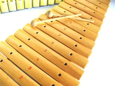 🐸Vintage 15 Key Wooden Xylophone With Mallets Made In USSR • $34.32