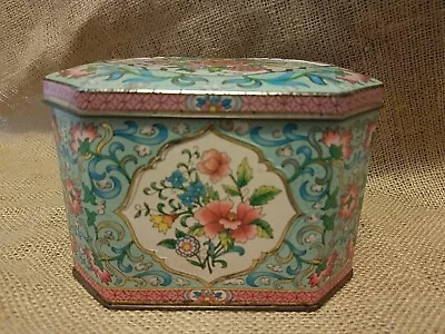 Vintage Tin By DAHER Long Island N.Y. Made In England With Hinged Lid • $22