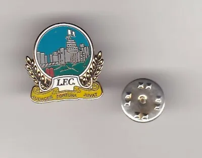 Linfield ( Ireland ) - Lapel Badge Butterfly Fitting • £4.30