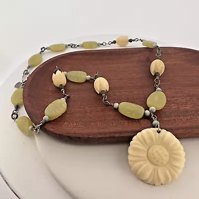 Signed ~ Vintage ~ Carved Gemstone ~ Pendant Beaded Necklace Tulip Leaves Stone • $39