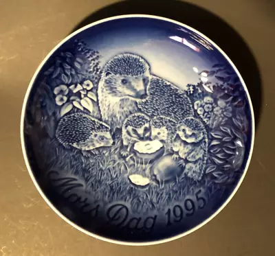 Bing & Grøndahl 6  Mors Dag 1995  Hedgehog With Young  Mother's Day Plate • $1.29