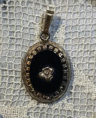 ANTIQUE 1920-30s 12K Gold Filled Onyx Flower Pendant Necklace Elaborate Frame • $45