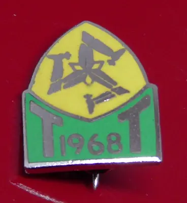 IOM TT Small Pin Badge 1968 Vintage Motor Racing Motorbike Biker Davis Badge • £22.99