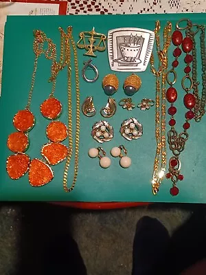 Vintage Jewelry Lot All Signed Necklaces Brooches Clip On Earrings • $9.99