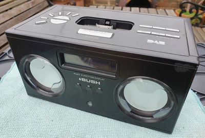 £22.99 • Buy Vintage BUSH NE-2105 DAB Clock Radio With Docking For IPod