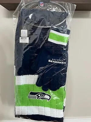 $18.99 • Buy NEW SEATTLE SEAHAWKS  Licensed NFL Scarf And Gloves Gift Set Adult Unisex