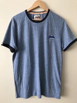 £2.20 • Buy Superdry T-Shirt Short Sleeve Crew Neck. Blue. XL. Boys. 