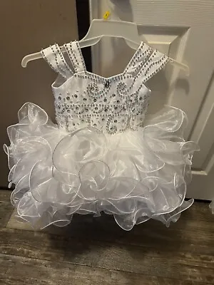 White Pageant Dress. Toddler Size 5t. Short Cupcake  • $75