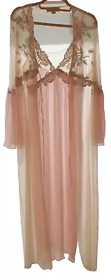 Vgt Pink Embroidered Pleated Chiffon Maxi Nightdress Negligee Peignoir Robe Set  • £75