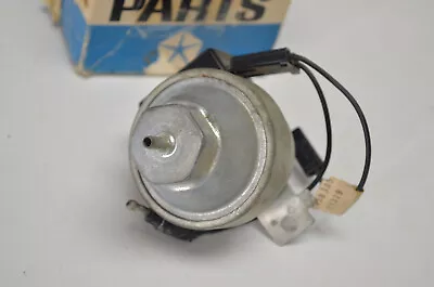 $499 • Buy NOS 1970 1971 Dodge Plymouth 440-6 Pack Vacuum Advance Unit 3514332