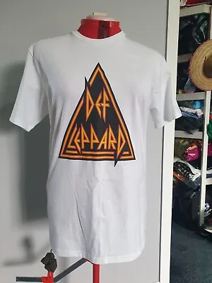 Def Leppard: New Band T-shirt    Medium  • $20