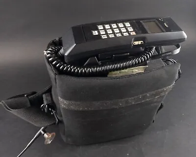 $69.99 • Buy Vintage Novatel Communications Car Phone 8305 Portable Mobile With Carrying Case