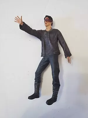 McFarlane Toys The Matrix Series 2 Neo Figure (The Matrix Revolutions) 6  • $12.50