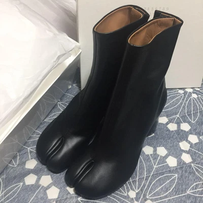 $1242.04 • Buy Women 7.5US Maison Margiela Tabi Boots 38 Size