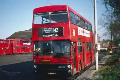 Bus Photo - London Transport M456 GYE456W MCW Metrobus At Edgware Garage • £1.19