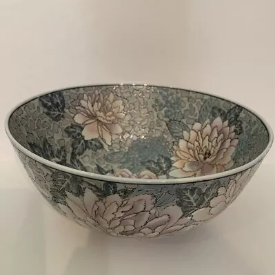 Vintage Asian Beautiful Hand Painted Porcelain Bowl With Flowers. Made In Macau • $18