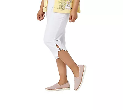 S Quacker Factory French Terry Capris Grommet SMALL White • $11.88