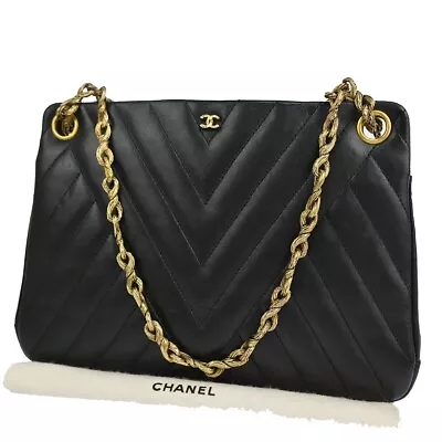 CHANEL CC Logo V Stitch Chain Shoulder Bag Leather Black GHW France 675RJ664 • $1680