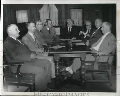 1952 Press Photo John L Lewis Shown Meeting With Akthracite Reps Today • $19.99