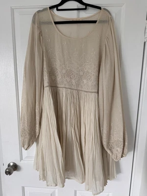 $76 • Buy Spell And The Gypsy Collective Lace Scorpio Dress