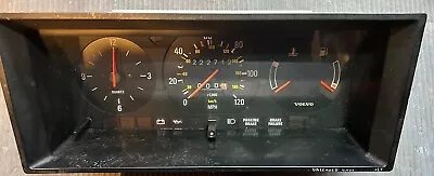 Volvo Speedometer  Showing 222712 Miles.  240 244 245 • $15