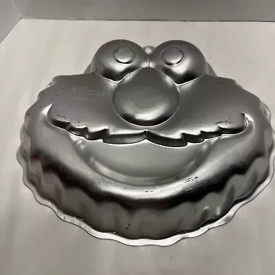 Vintage 2002 Wilton Cake Pan 2105-3461 Elmo Sesame Street Workshop VGC Used • $6.90