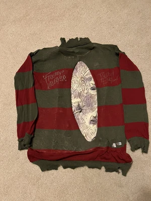£186.01 • Buy Robert Englund Signed Freddy Krueger Sweater Nightmare On Elm Street Beckett 👀