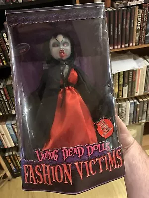 $160 • Buy The Chiller Theatre Exclusive Mezco Living Dead Doll Fashion Victims See Photos