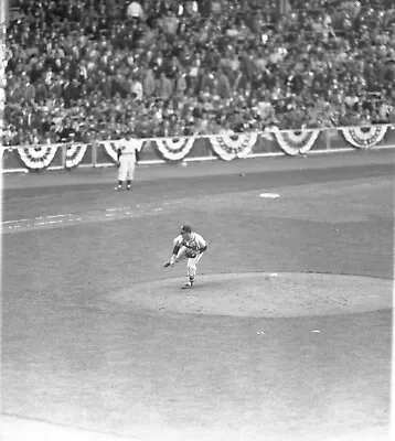 Kf99-470 Rare 1958 World Series Warren Spahn Milwaukee Braves Orig 4x5 Negative • $12