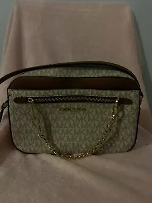 Michael Kors Handbag Crossbody Bag Purse East West Zip Chain • $35