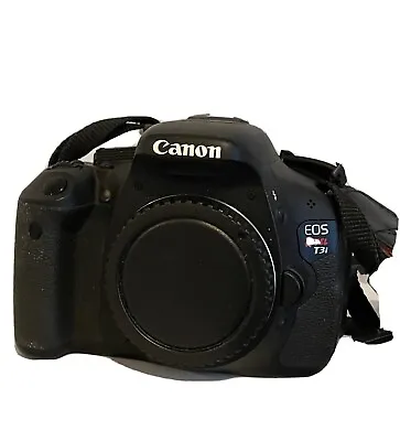 Canon EOS 600D 18.0MP Digital SLR Camera - Black (Kit W/ EF-S 18-55mm IS II... • £220